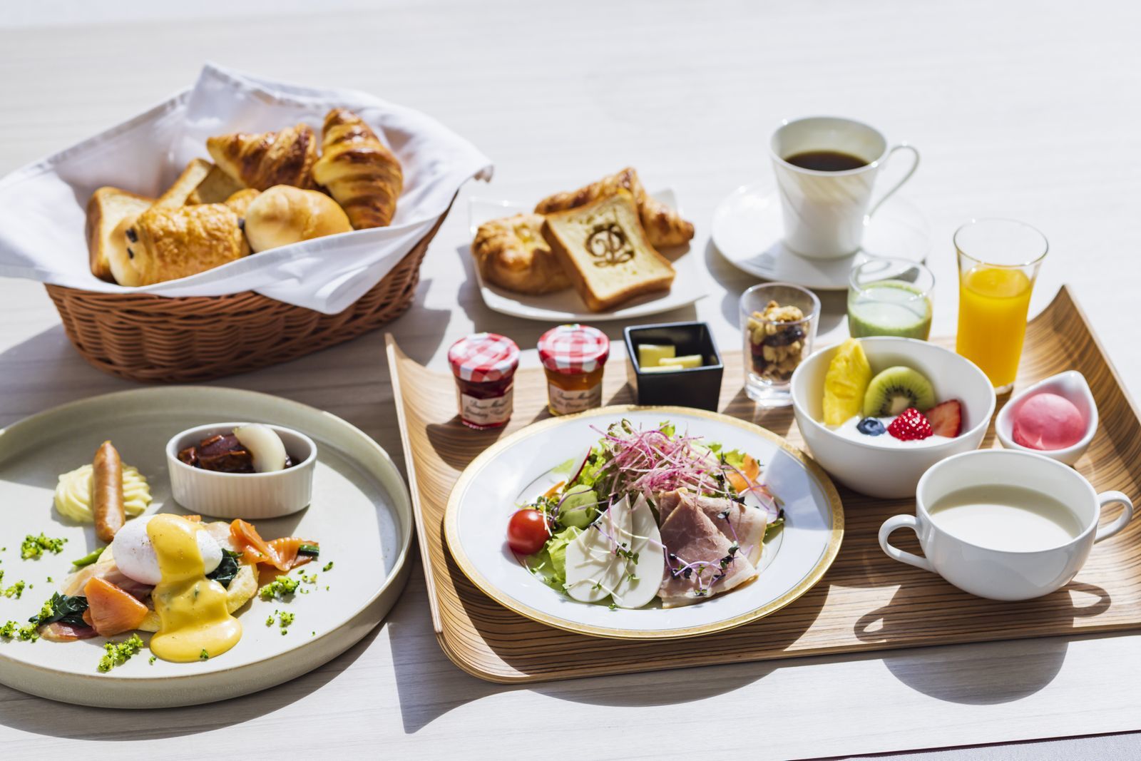 鎌倉プリンスホテル宿泊招待券】 平日1泊朝食付 馬鹿らしく 有効期間 